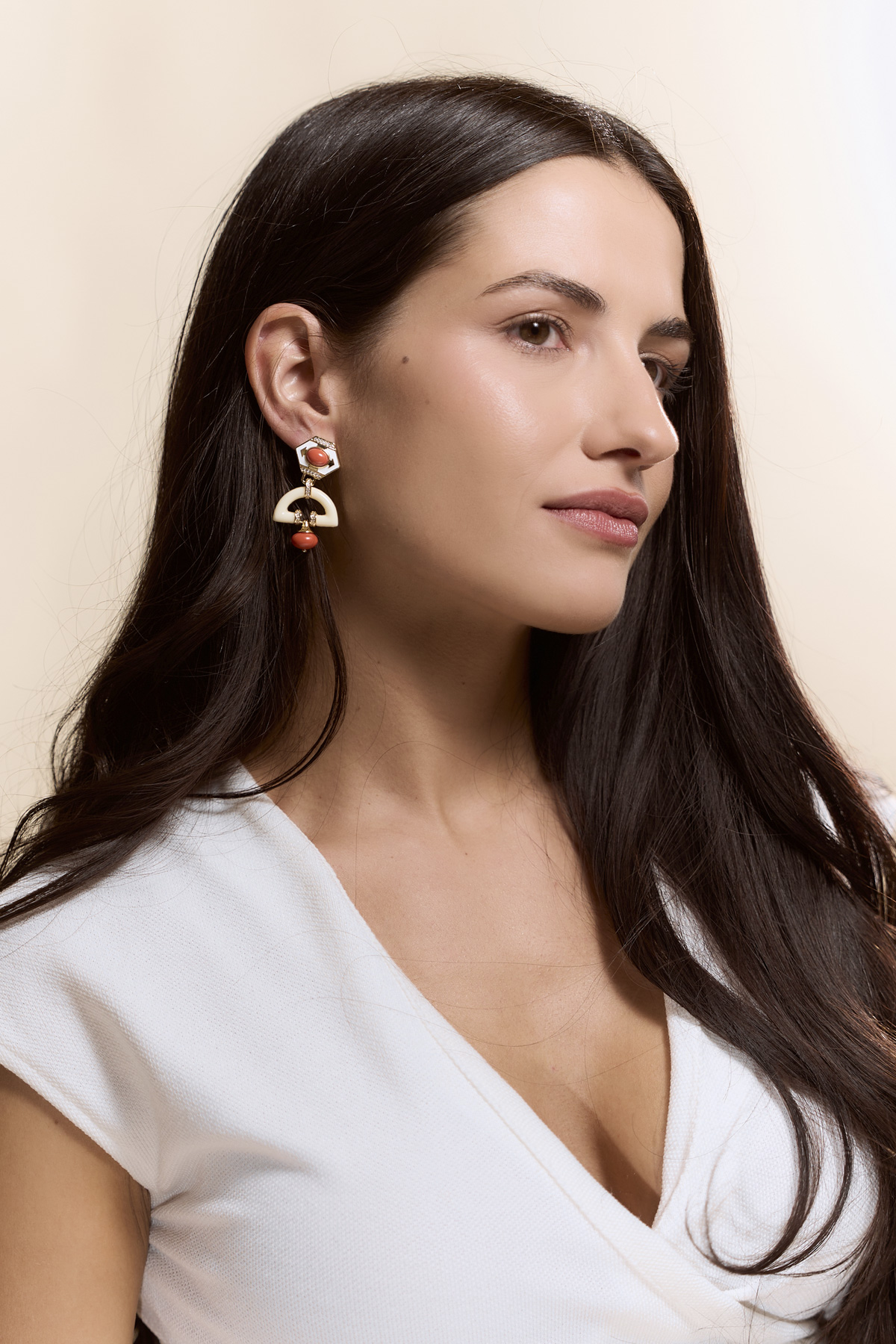 modelo-pendientes-dorado-naranja-mode-tendencia-velvet-lux-malizzia